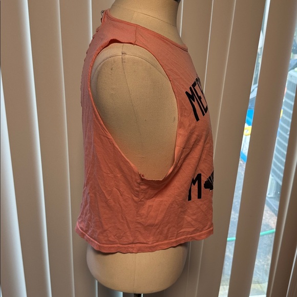 Atmosphere Pink Graphic Crop Top size 8 in excellent condition
#150/3tt - Picture 5 of 11